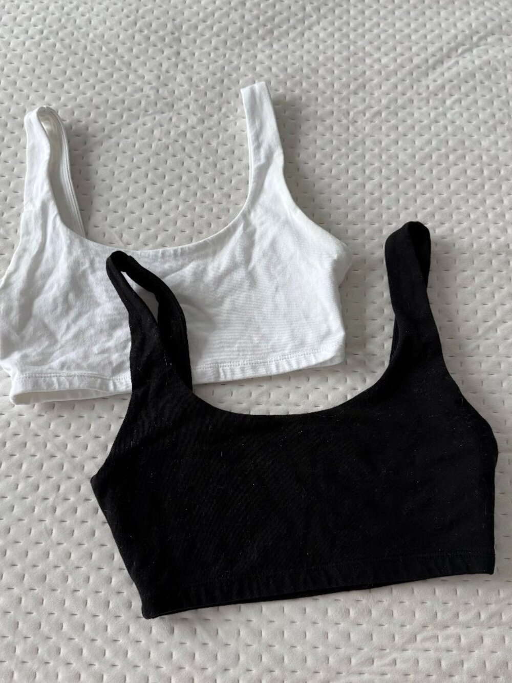 Artizia babaton black white cropped tank top bra xs